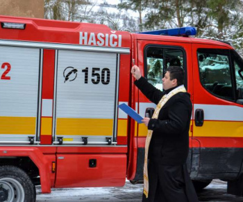 Slávnostne odovzdanie hasičského auta